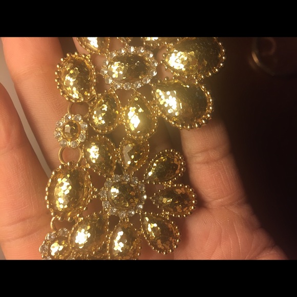 Necklace - Picture 2 of 2